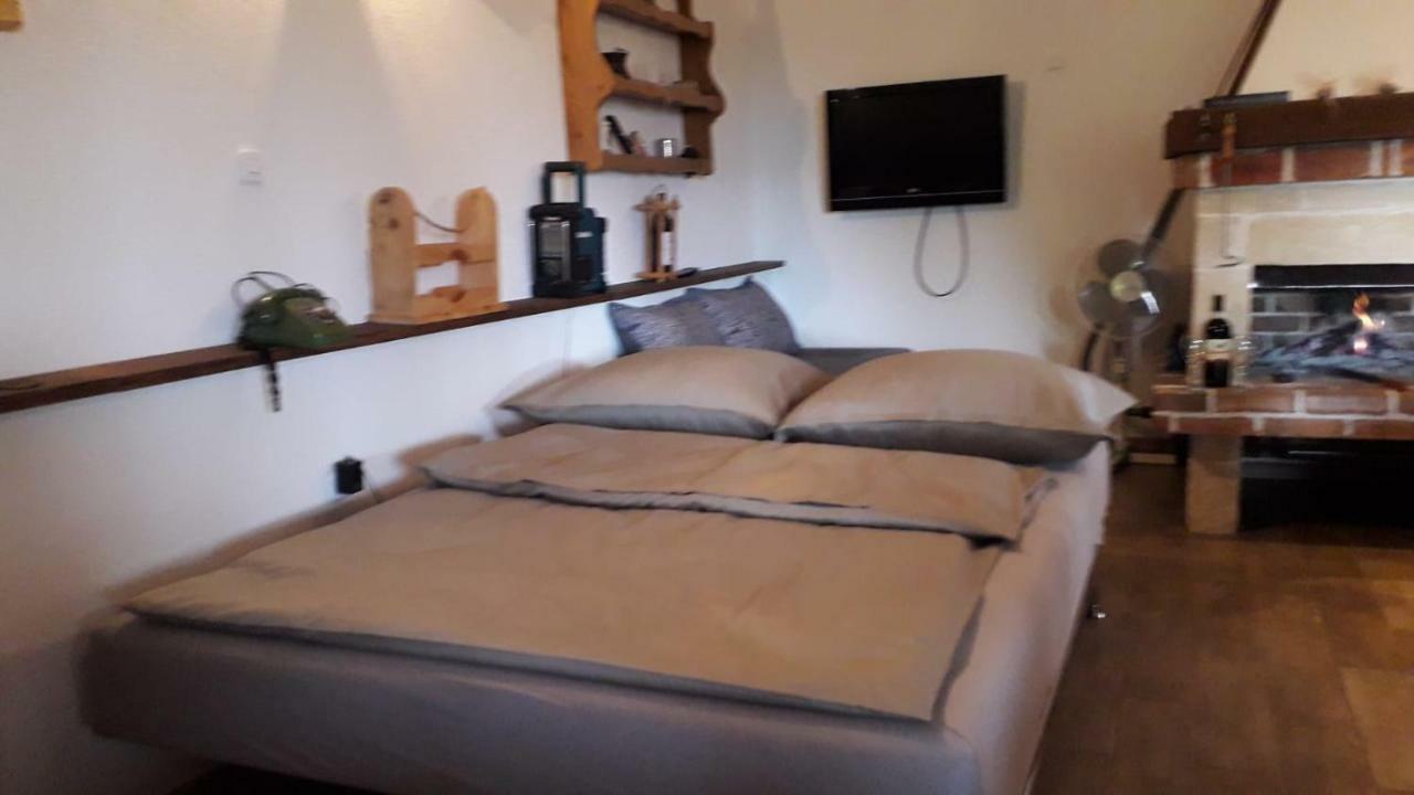 Villa Weekend House Petar Lusnic Esterno foto